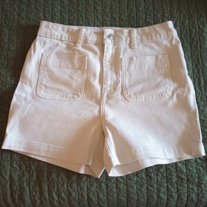 Free assembly cream color shorts, size 4